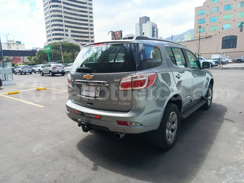 Foto 7 de Chevrolet TrailBlazer DSL LTZ TA 2.8