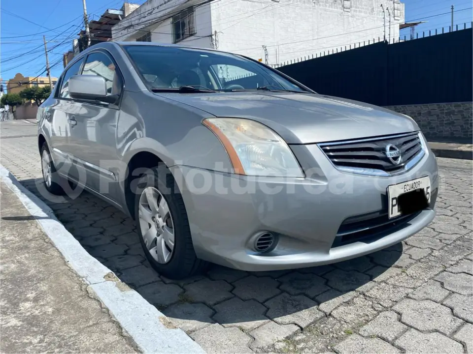 Foto 2 de Nissan Sentra Sport