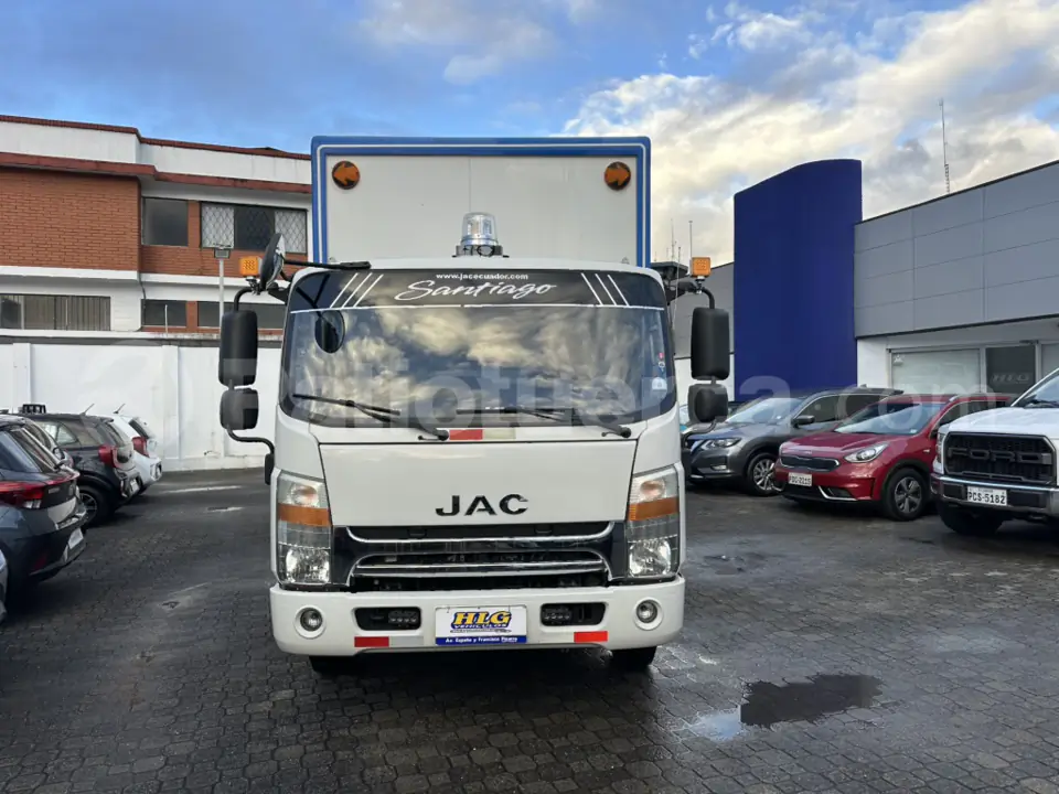 Foto 2 de JAC HFC 1063