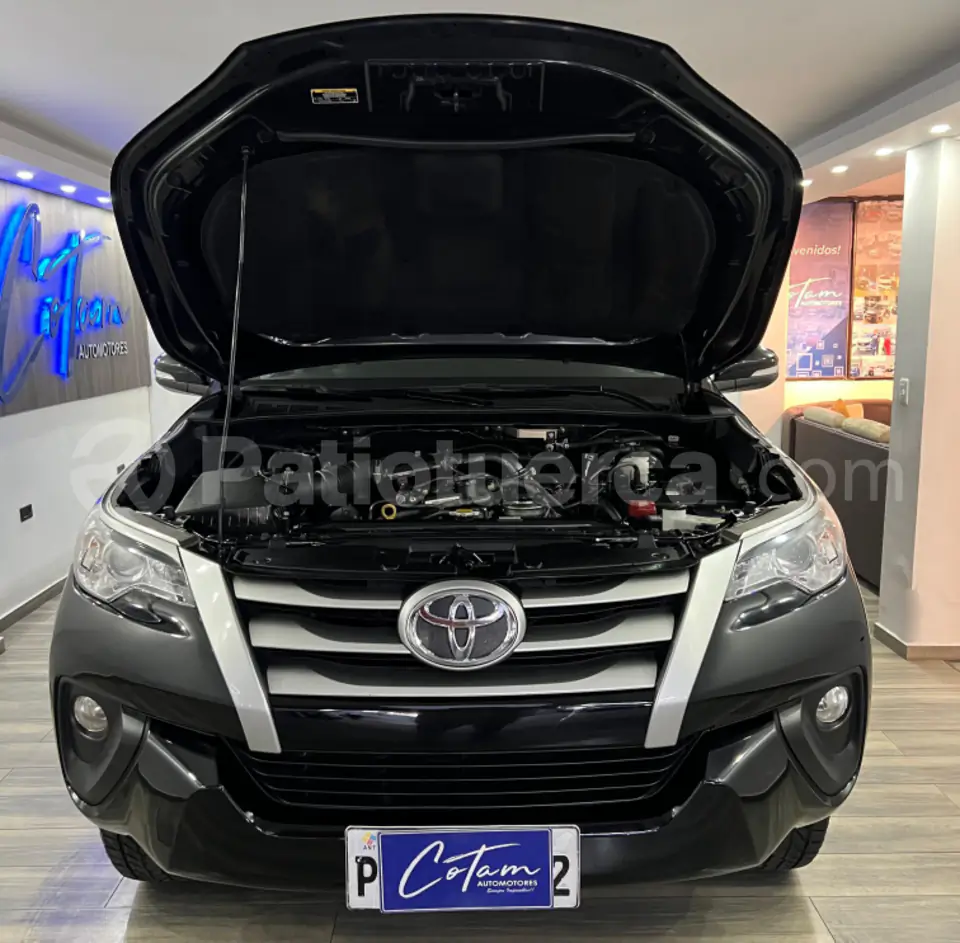 Foto 8 de Toyota Fortuner