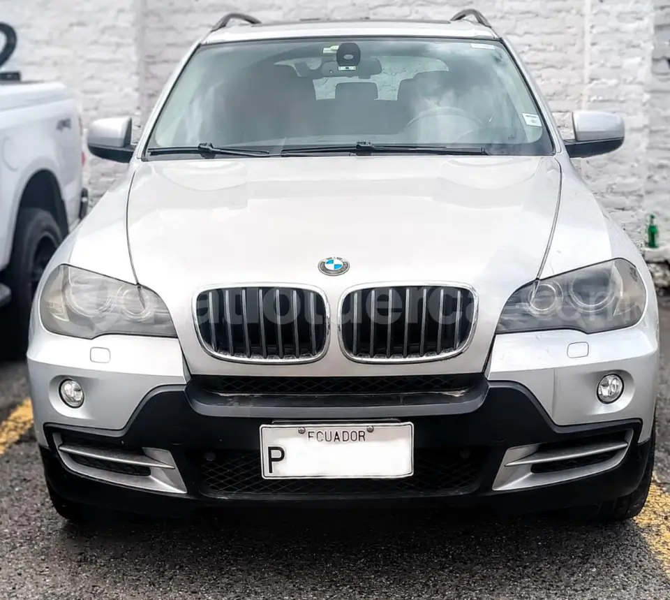 Foto 2 de BMW X5 4.8i