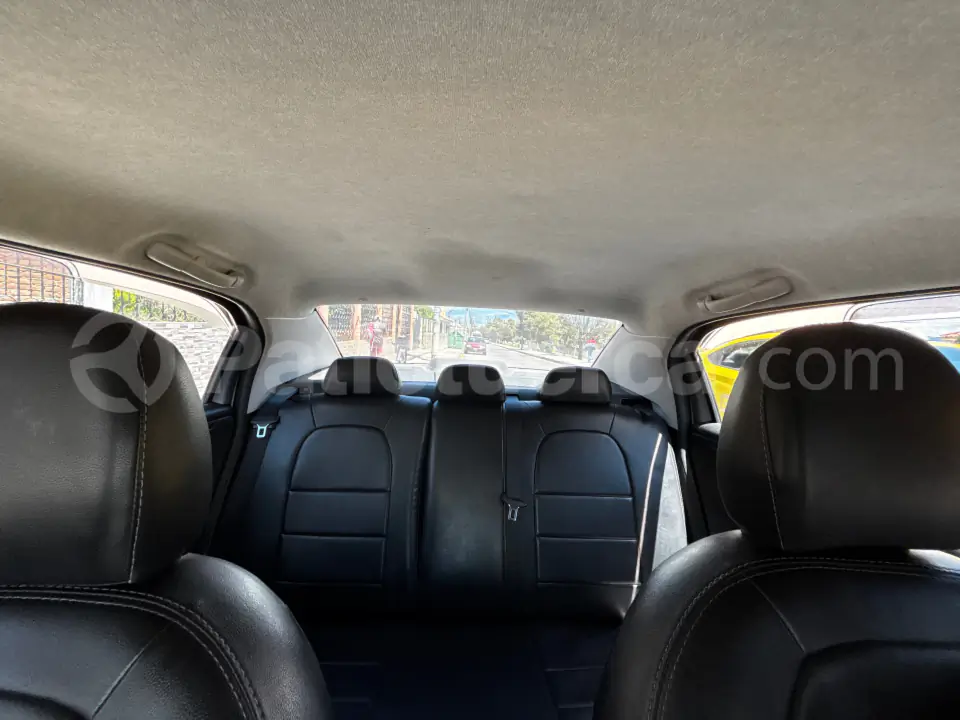 Foto 6 de Peugeot 301 Allure