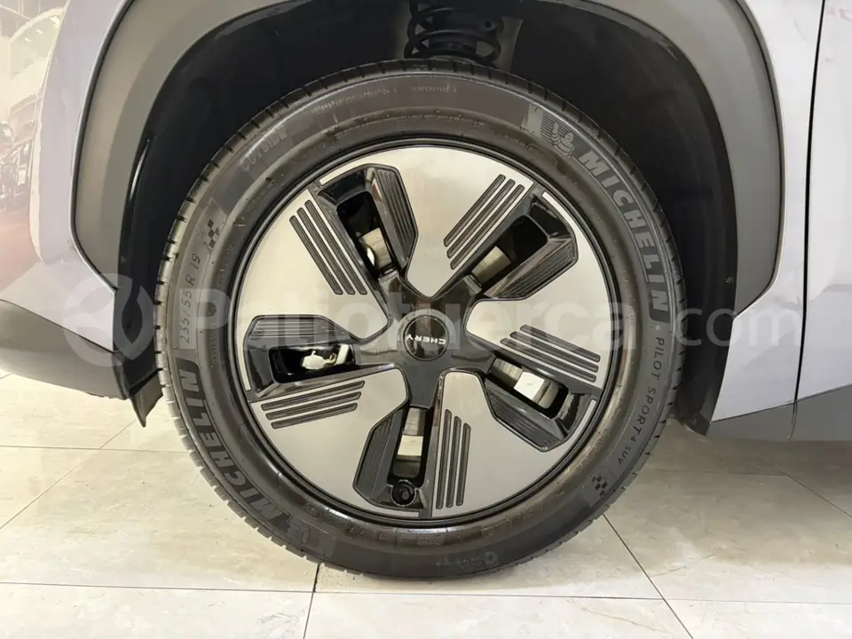 Foto 35 de Chery EQ7