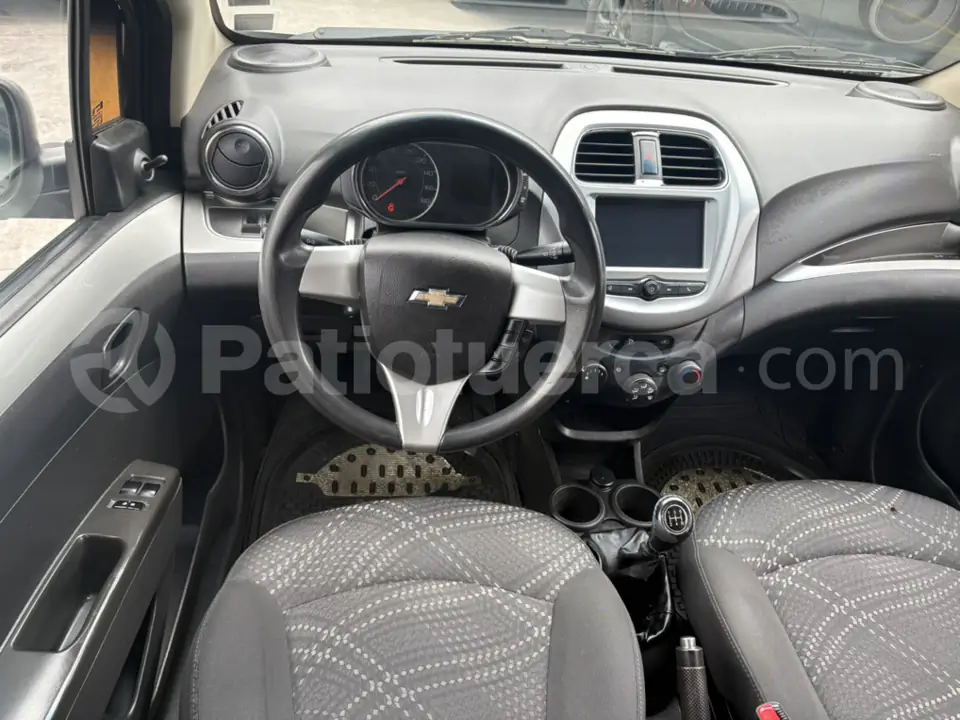 Foto 4 de Chevrolet Spark GT