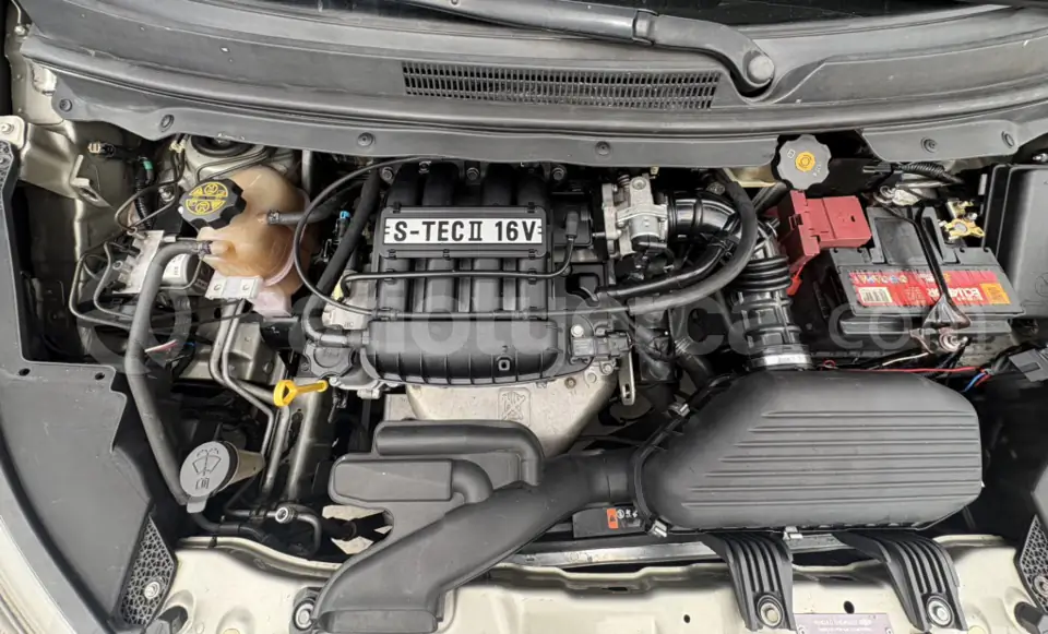 Foto 6 de Chevrolet Spark GT