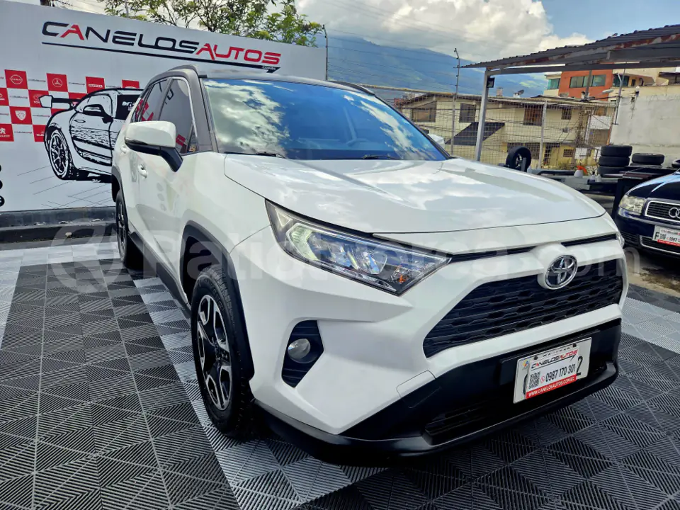 Foto 2 de Toyota RAV4 LS