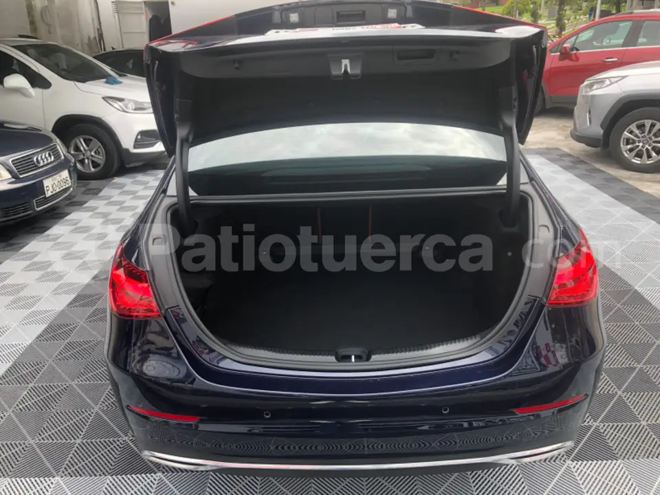 Foto 14 de Mercedes Benz C200 AVANTGARDE II