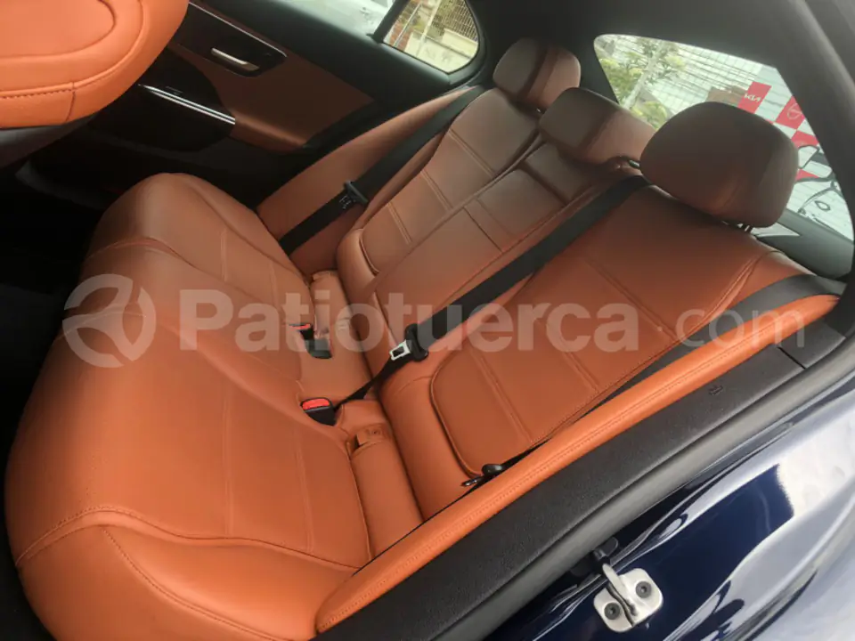 Foto 15 de Mercedes Benz C200 AVANTGARDE II