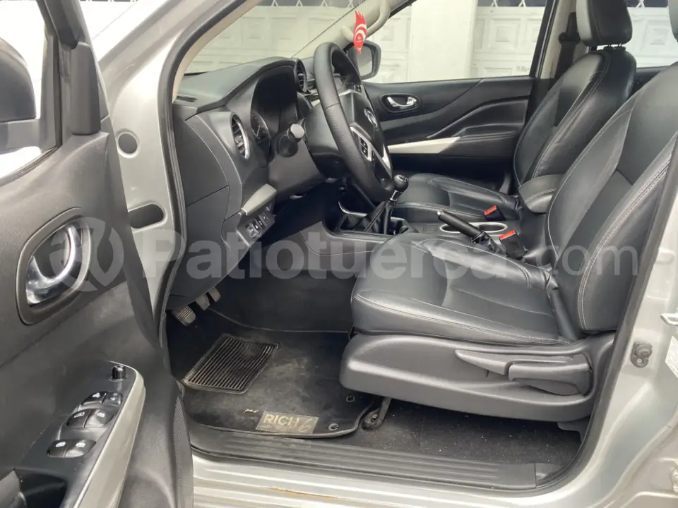 Foto 4 de DongFeng NEW RICH 6 4X2 DIESEL