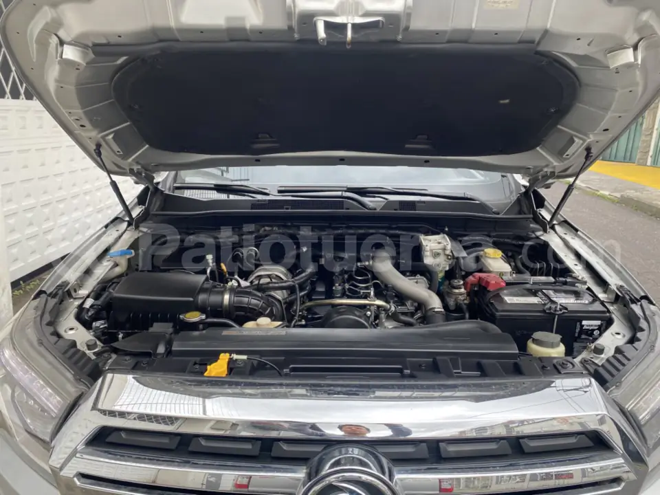Foto 7 de DongFeng NEW RICH 6 4X2 DIESEL