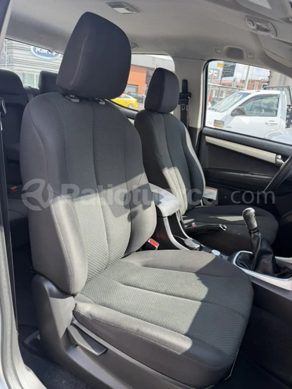 Foto 27 de Chevrolet D-MAX CRDI FULL AC 3.0 CD 4X4