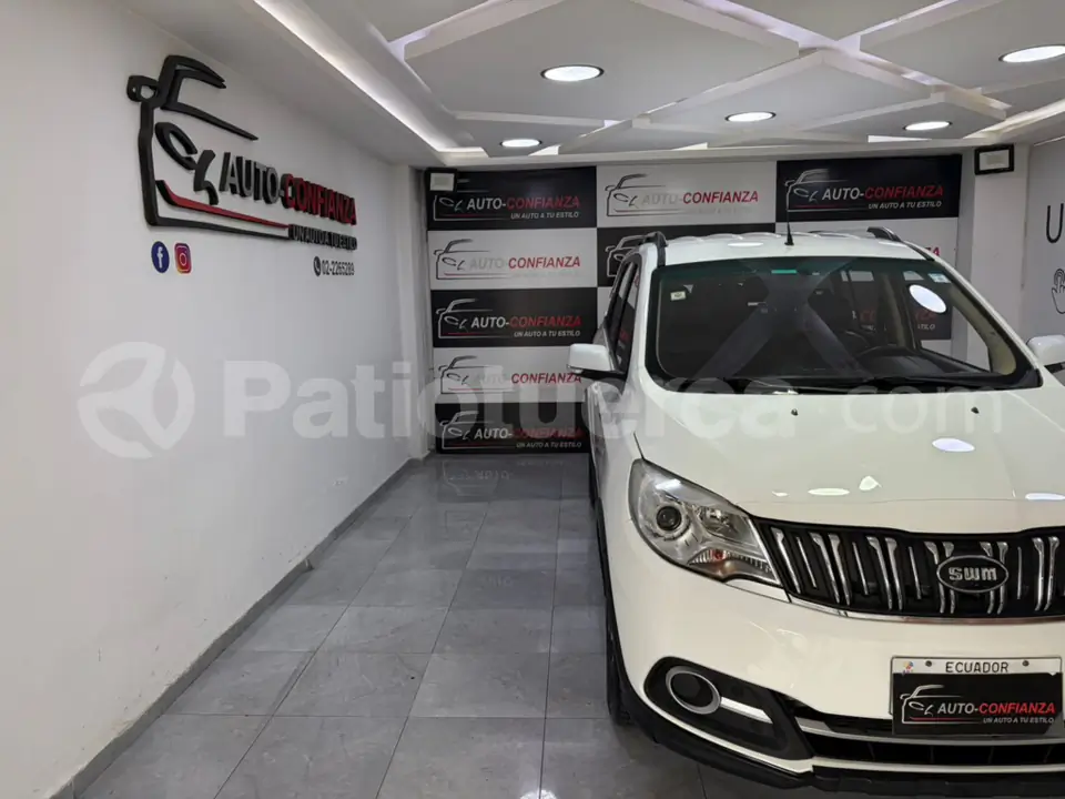 Foto 2 de Shineray MPV 750