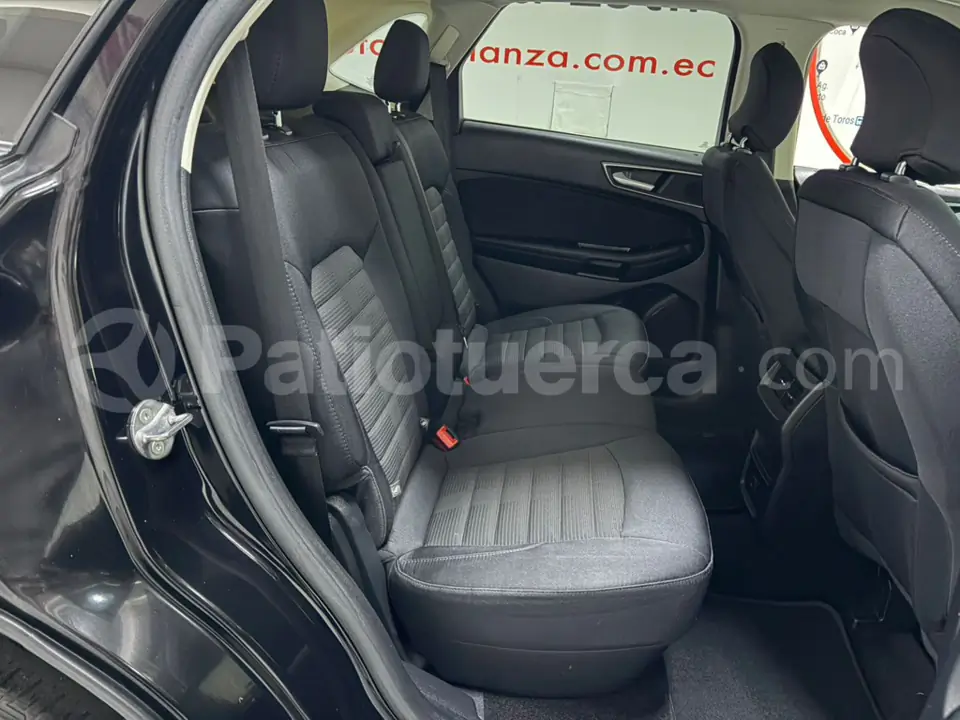 Foto 17 de Ford Edge SE