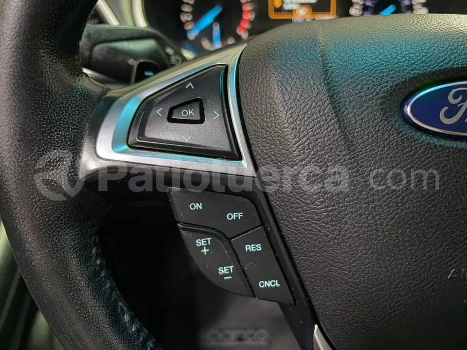 Foto 20 de Ford Edge SE