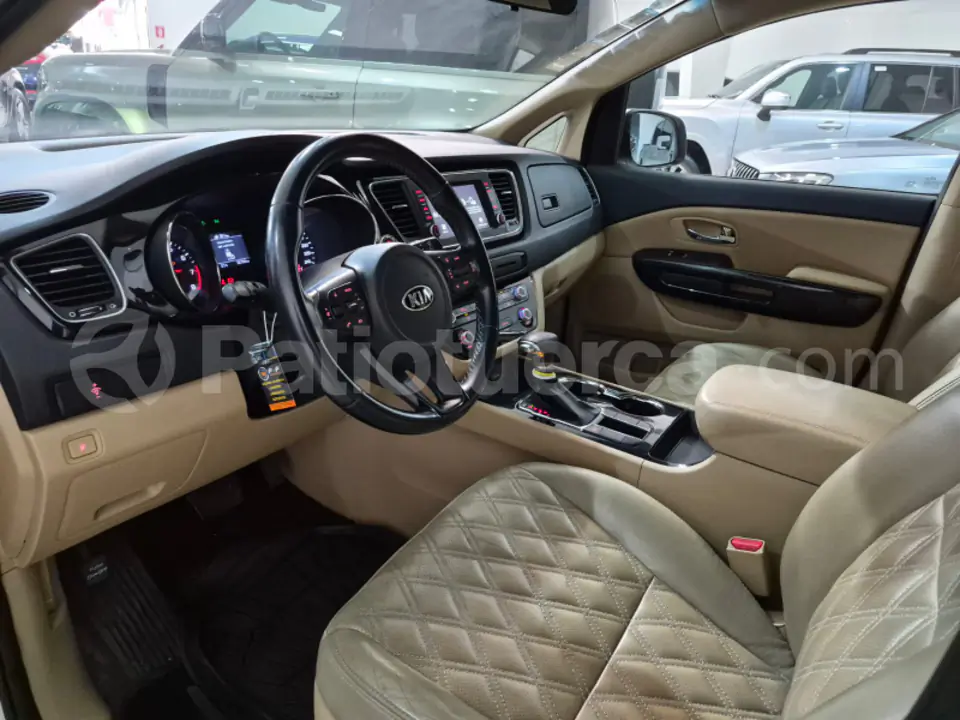 Foto 4 de Kia Carnival