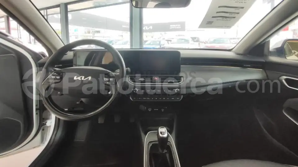 Foto 11 de Kia K3 CROSS