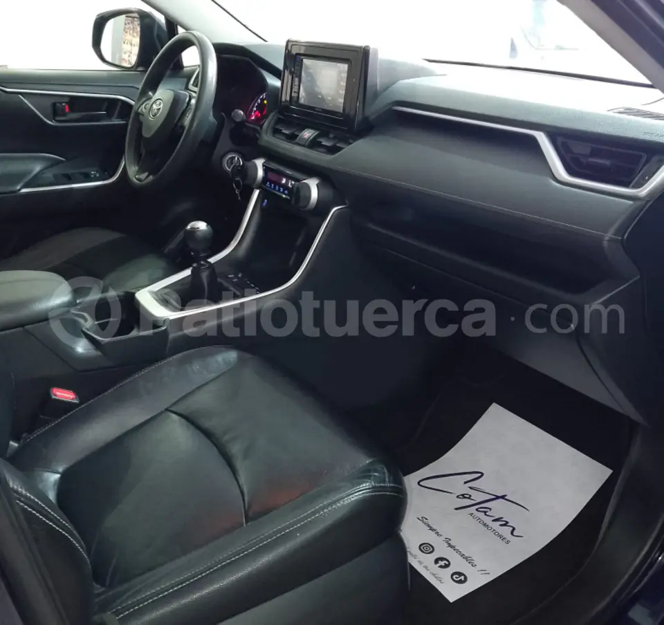 Foto 10 de Toyota RAV 4