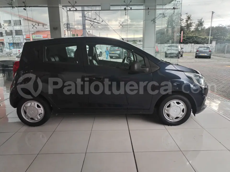 Foto 2 de Chevrolet SPARK GT LS