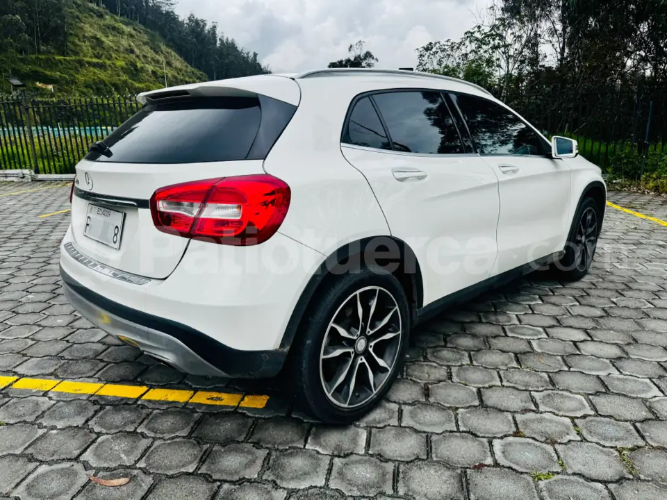 Foto 6 de Mercedes Benz GLA 250
