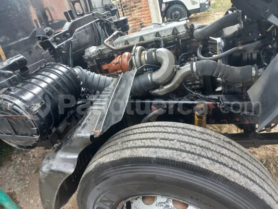 Foto 5 de Hino GH1JMUA