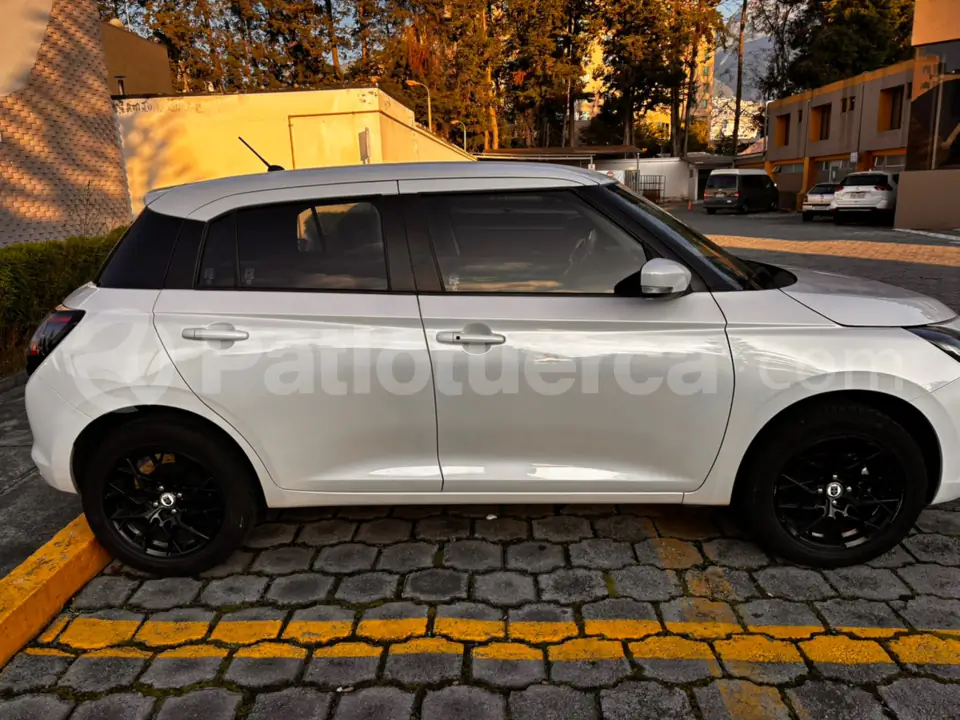 Foto 6 de Suzuki Swift