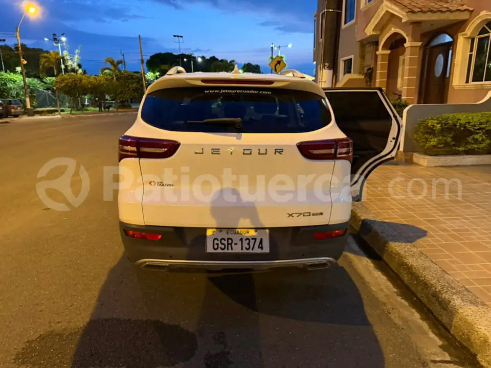 Foto 4 de Jetour X70 ll AC