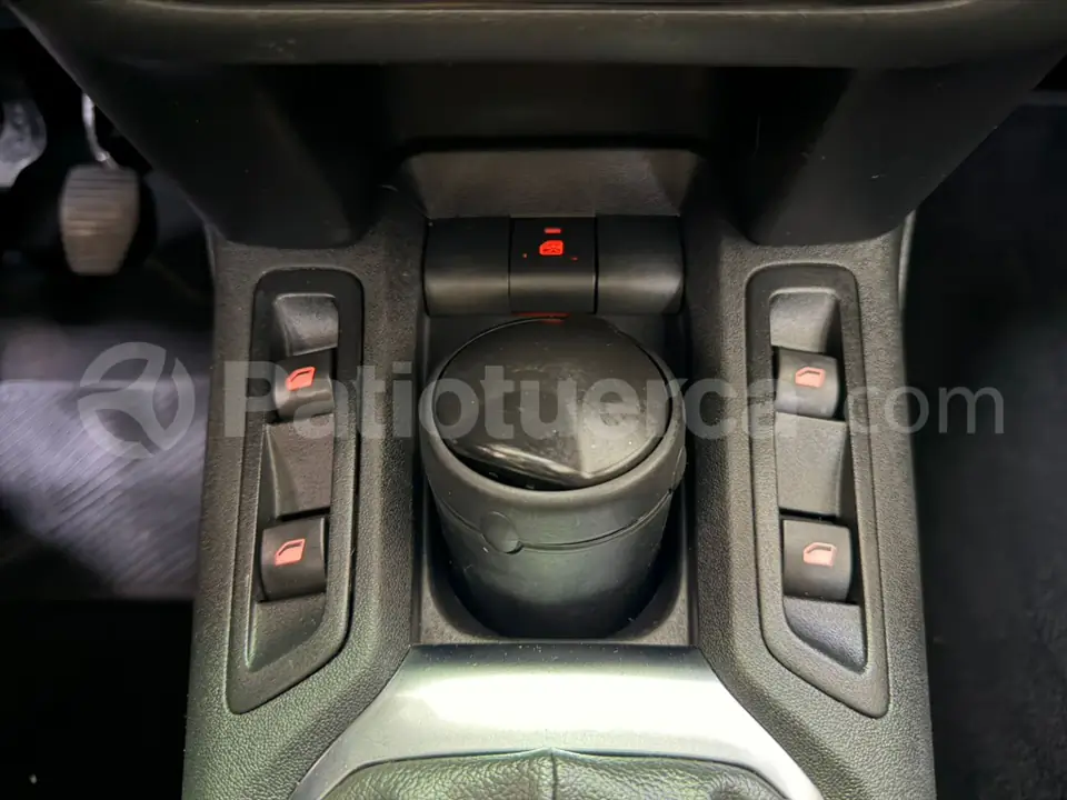 Foto 24 de Peugeot 301