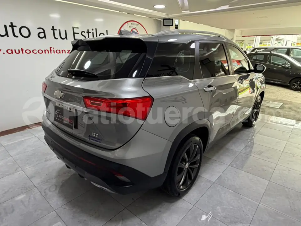 Foto 10 de Chevrolet Captiva LTZ Turbo