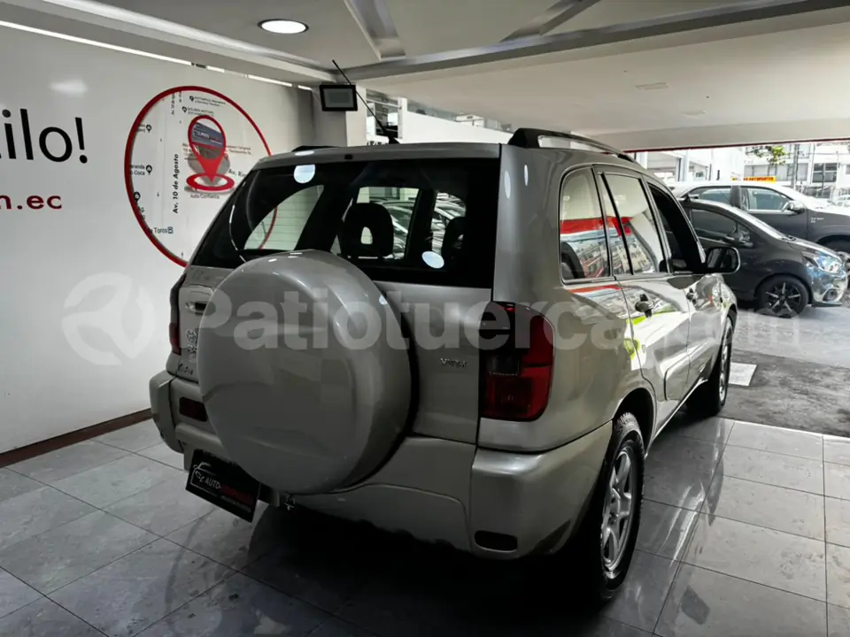 Foto 8 de Toyota RAV 4