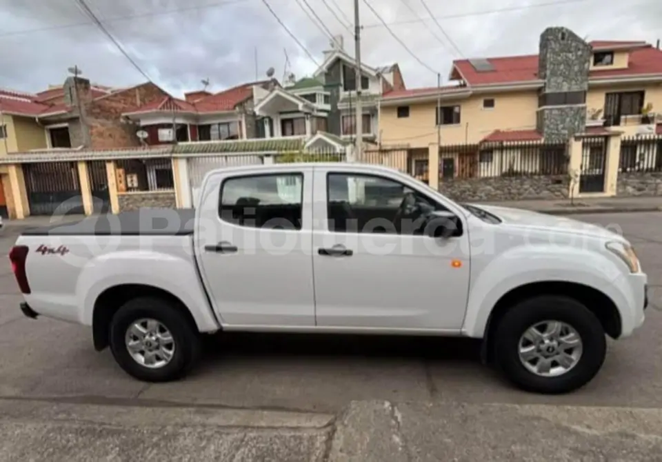 Foto 2 de Chevrolet DMAX CRDI 3.0 4X4 TM DIESEL