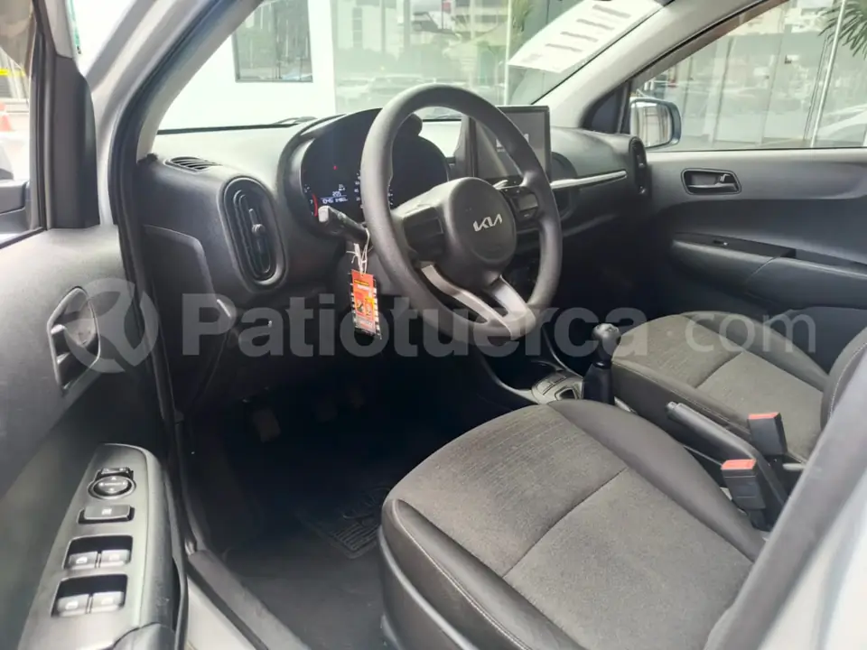 Foto 9 de Kia PICANTO LX