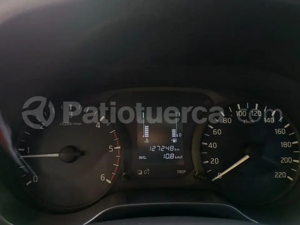 Foto 11 de Nissan Frontier SE