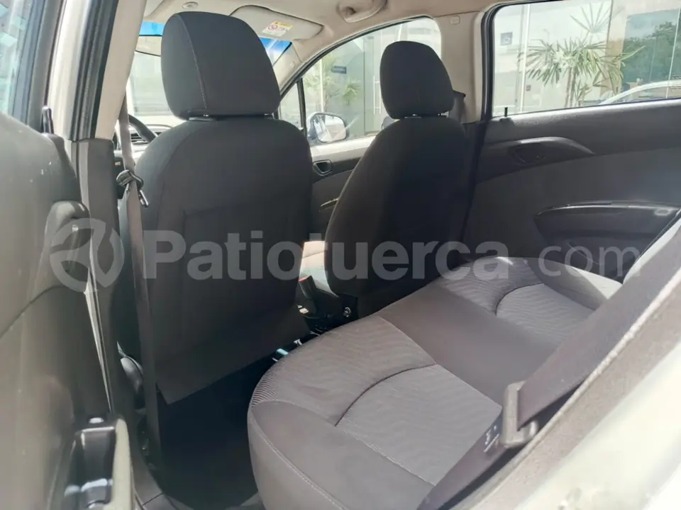 Foto 10 de Chevrolet BEAT PREMIER
