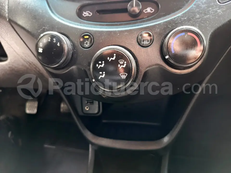 Foto 11 de Chevrolet BEAT PREMIER