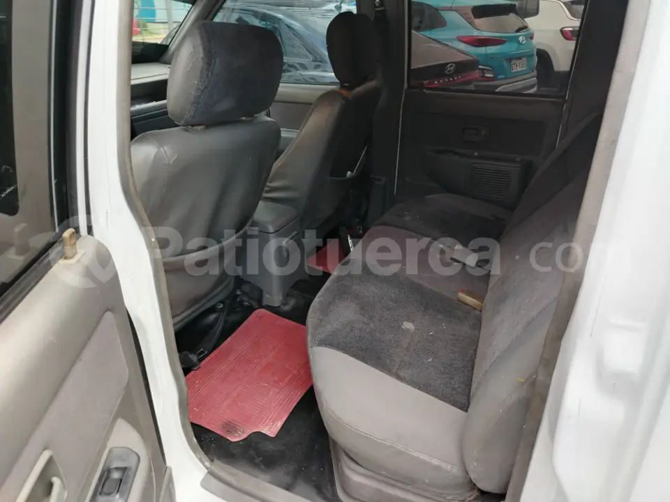 Foto 3 de Chevrolet LUV D-MAX 3.5L V6 CD GLS TM 4X