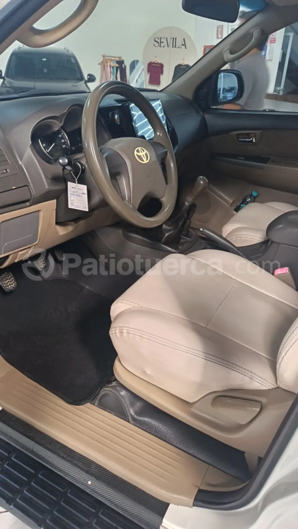 Foto 8 de Toyota Fortuner 2.7