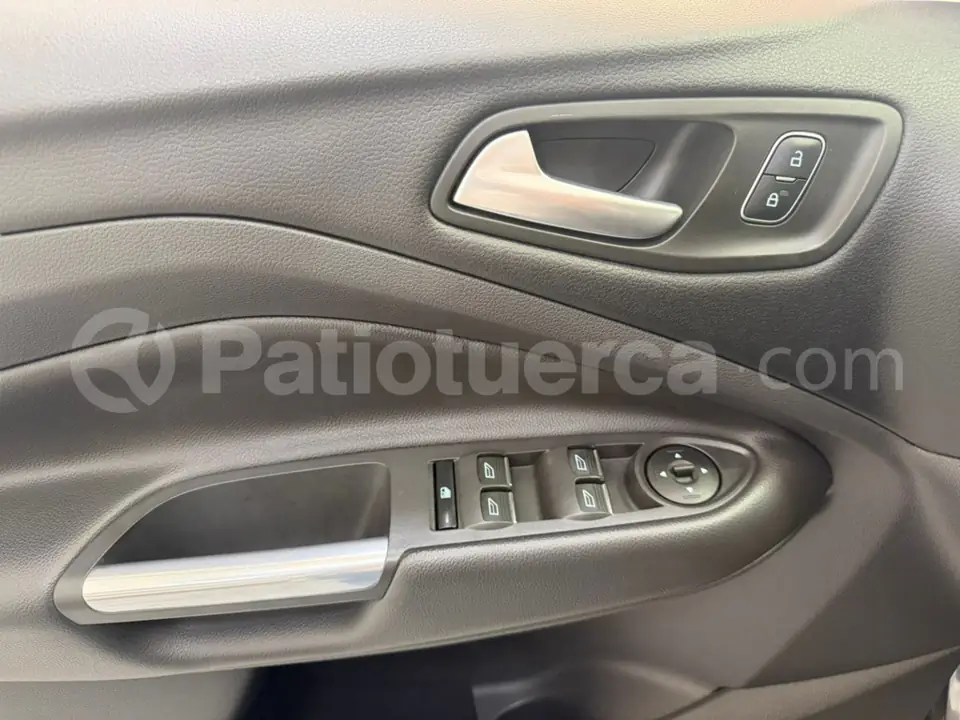 Foto 11 de Ford Escape S