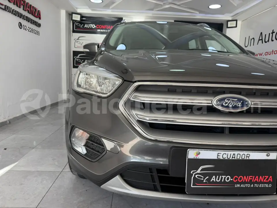 Foto 1 de Ford Escape S