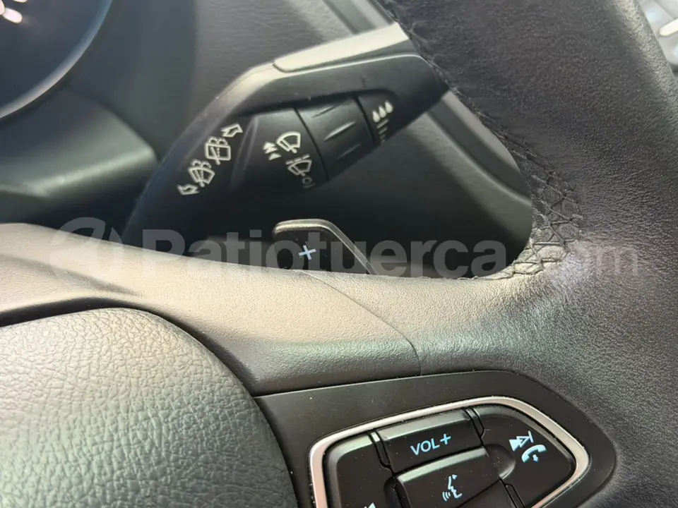 Foto 20 de Ford Escape S
