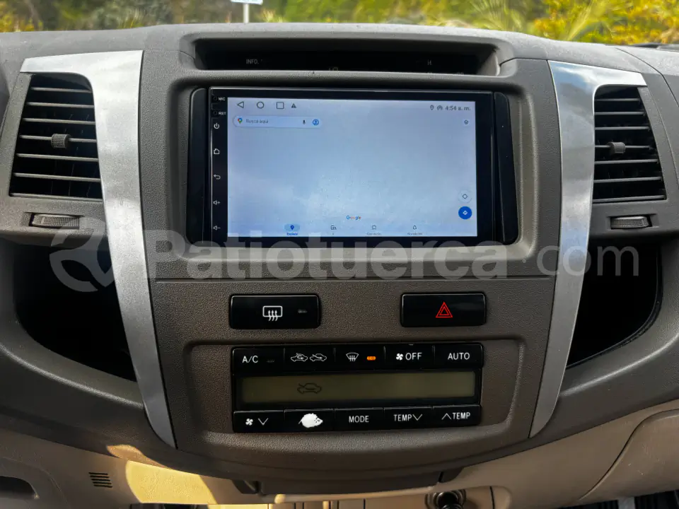 Foto 15 de Toyota Fortuner