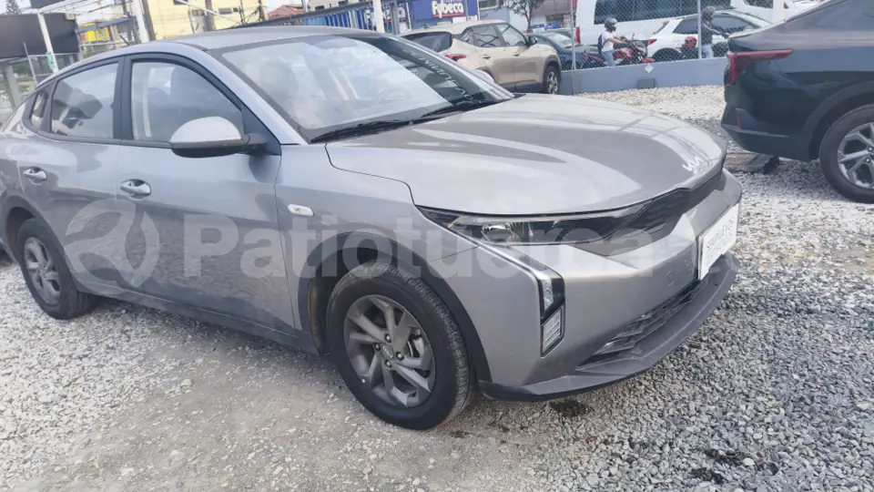 Foto 3 de Kia K3 X-LINE