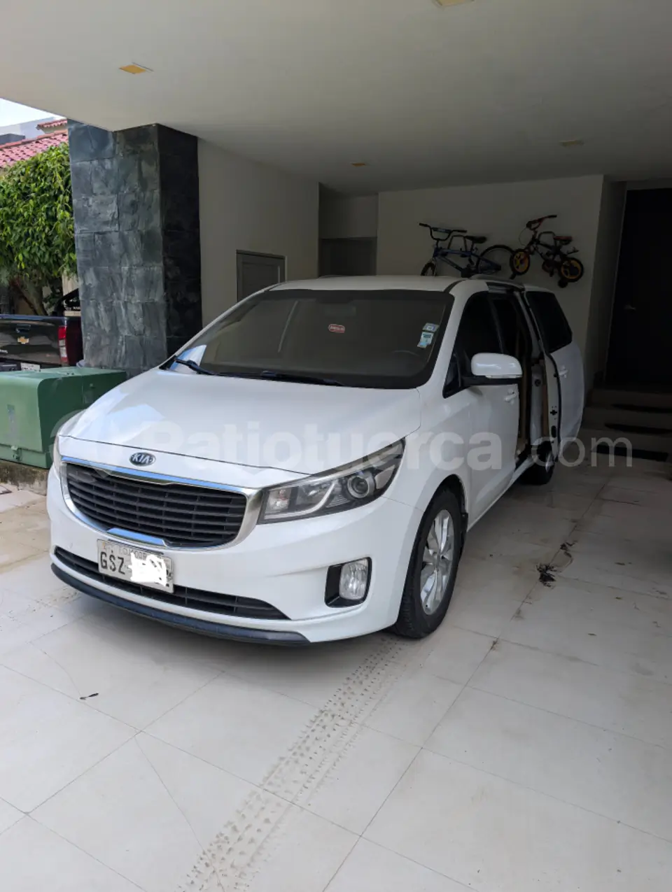 Foto 1 de Kia Carnival