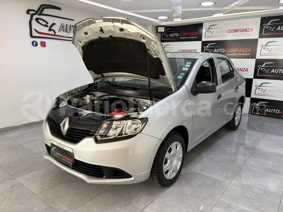 Foto 20 de Renault Logan
