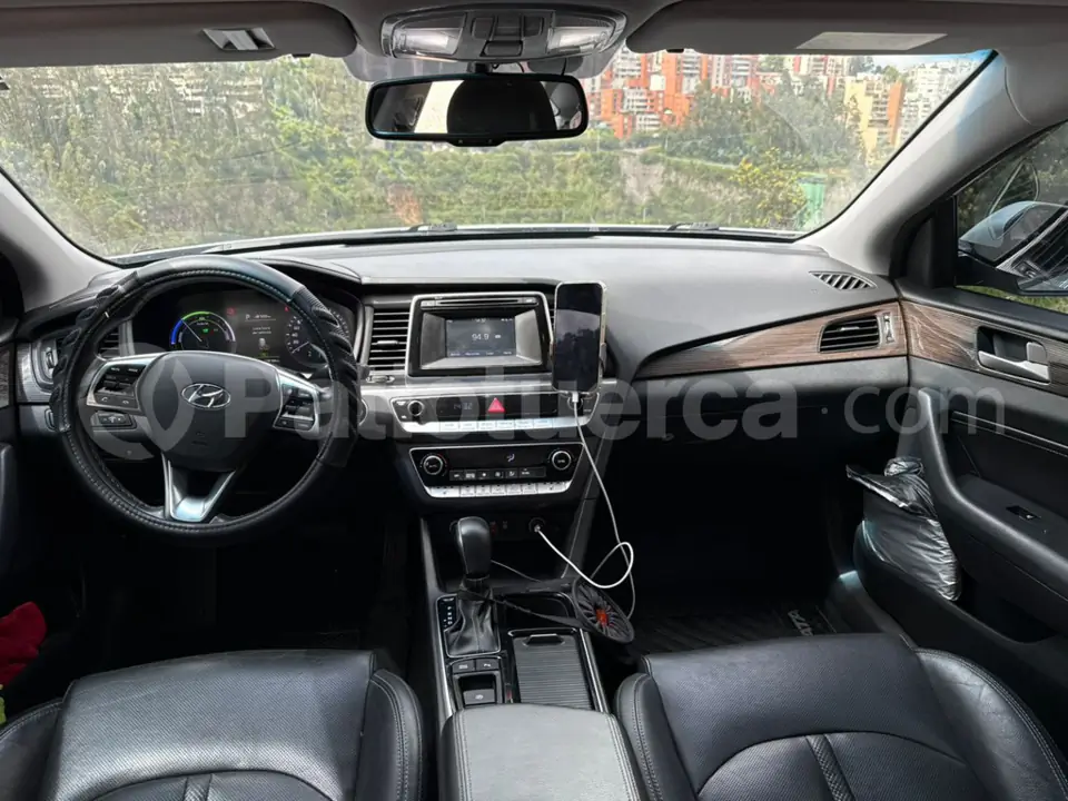 Foto 8 de Hyundai Sonata Hybrid