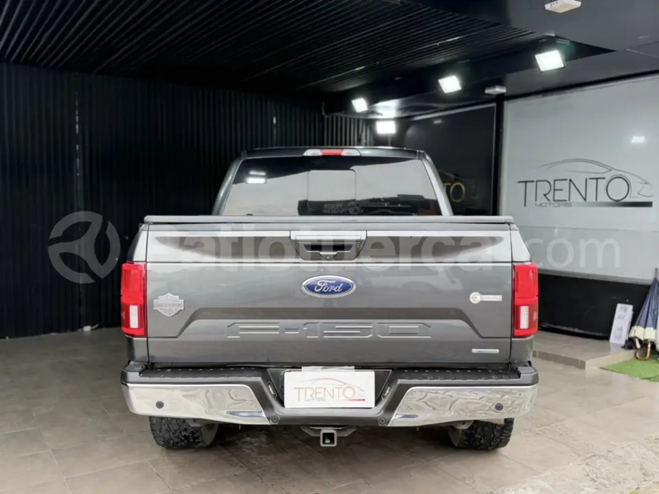 Foto 5 de Ford F150 XLT Lariat
