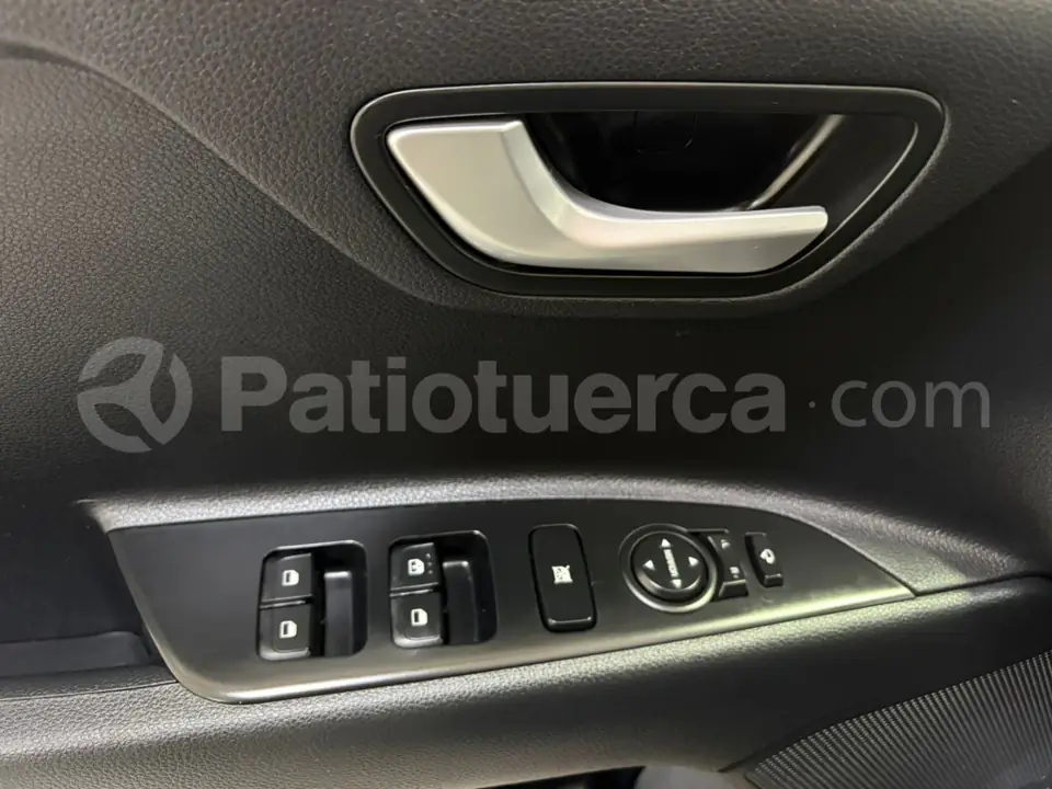 Foto 11 de Kia Stonic LX