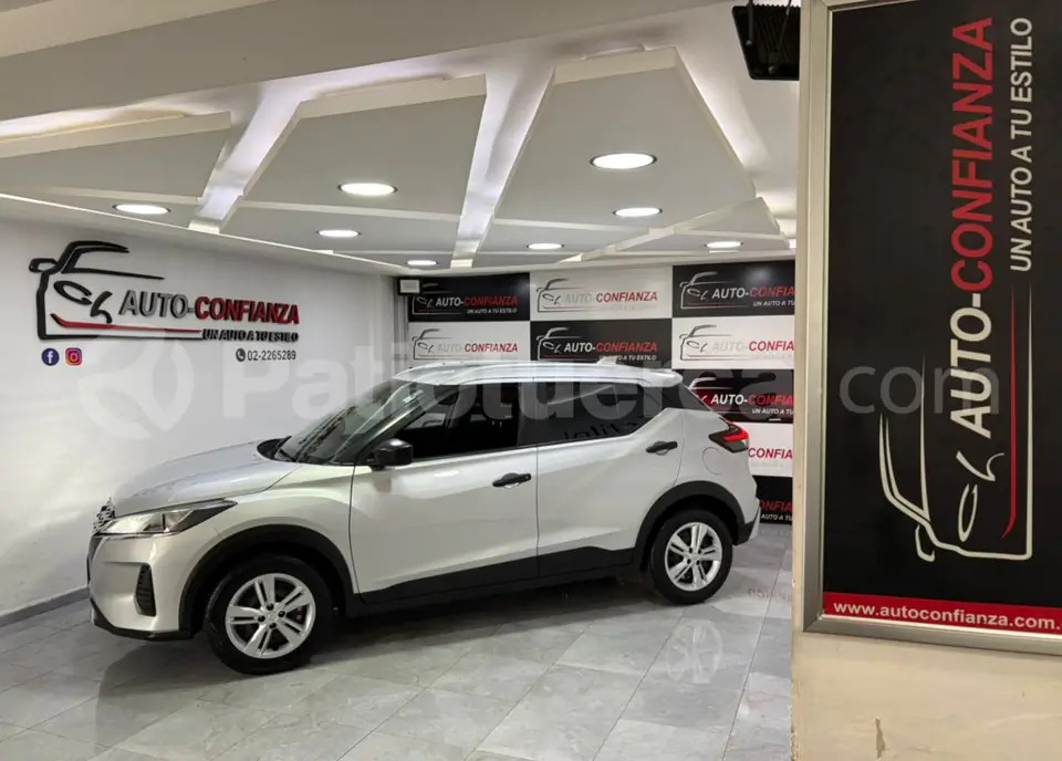 Foto 1 de Nissan Kicks Drive