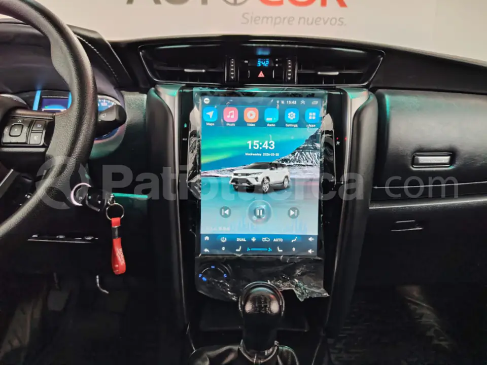 Foto 18 de Toyota New Fortuner