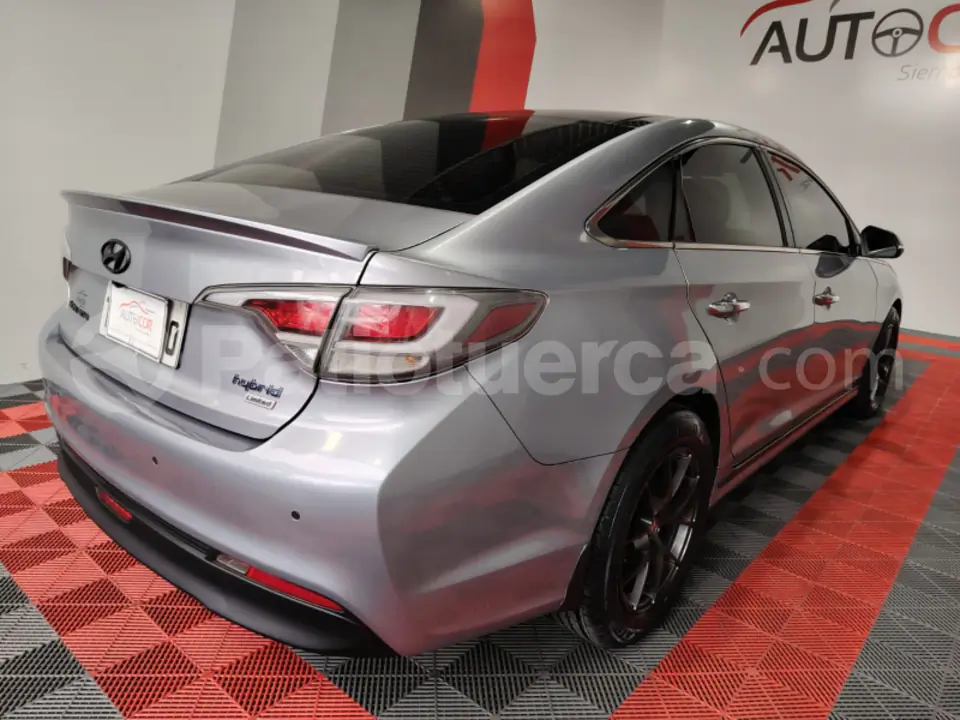 Foto 4 de Hyundai Sonata Hybrid