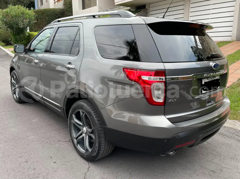 Foto 5 de Ford Explorer XLT